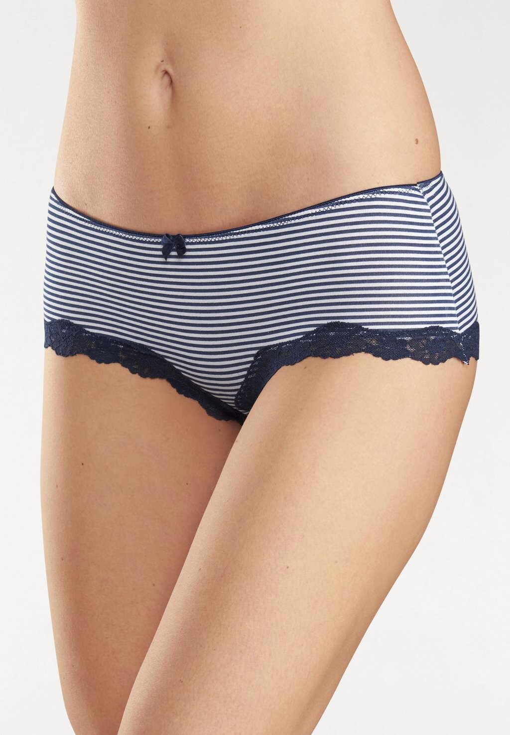 Трусы 3 PACK LASCANA, цвет marine gepunktet gestreift uni
Трусы 3 PACK LASCANA, цвет marine gepunktet gestreift uni