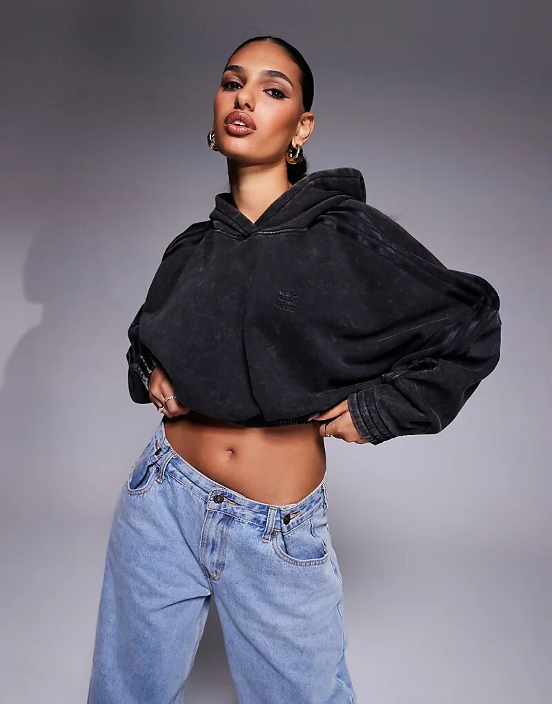 Уличная толстовка черного цвета adidas Originals
Уличная толстовка черного цвета adidas Originals