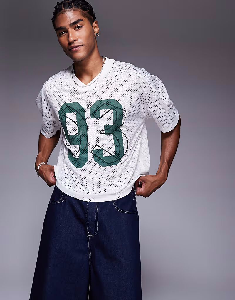 Футболка свободного кроя ASOS DESIGN oversize со спущенной линией плеча и V-образным вырезом со спортивной графикой в цвете экрю airtex
Футболка свободного кроя ASOS DESIGN oversize со спущенной линией плеча и V-образным вырезом со спортивной графикой в цвете экрю airtex