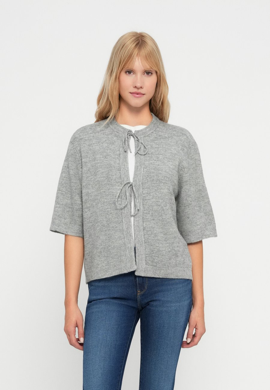 Кардиган ONLY ONLSIMONI CARDIGAN, Medium Grey Melange/Mottled Grey
Кардиган ONLY ONLSIMONI CARDIGAN, Medium Grey Melange/Mottled Grey