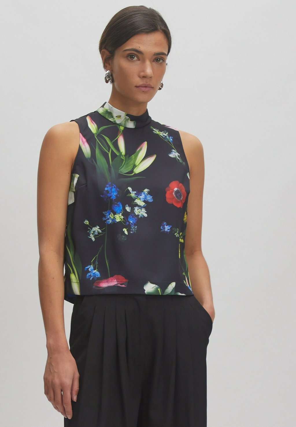 Блуза Top EDITED, мультиколор
Блуза Top EDITED, мультиколор