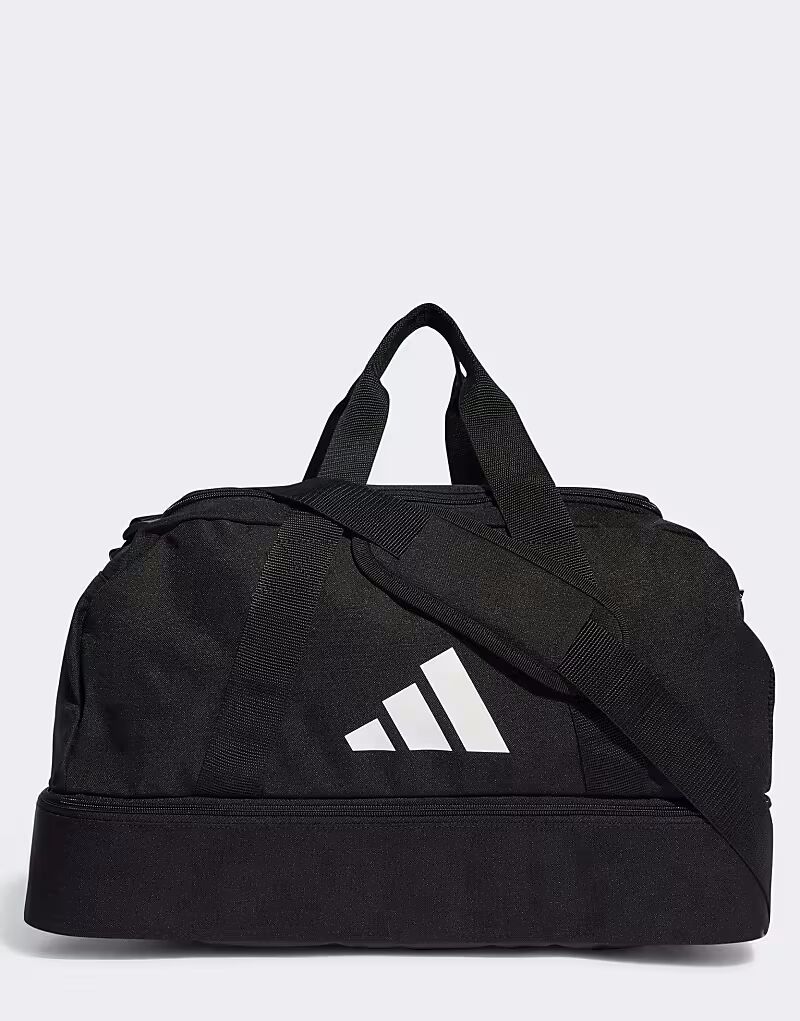 Сумка спортивная Adidas performance Tiro league маленькая в черном / белом цвете
Сумка спортивная Adidas performance Tiro league маленькая в черном / белом цвете