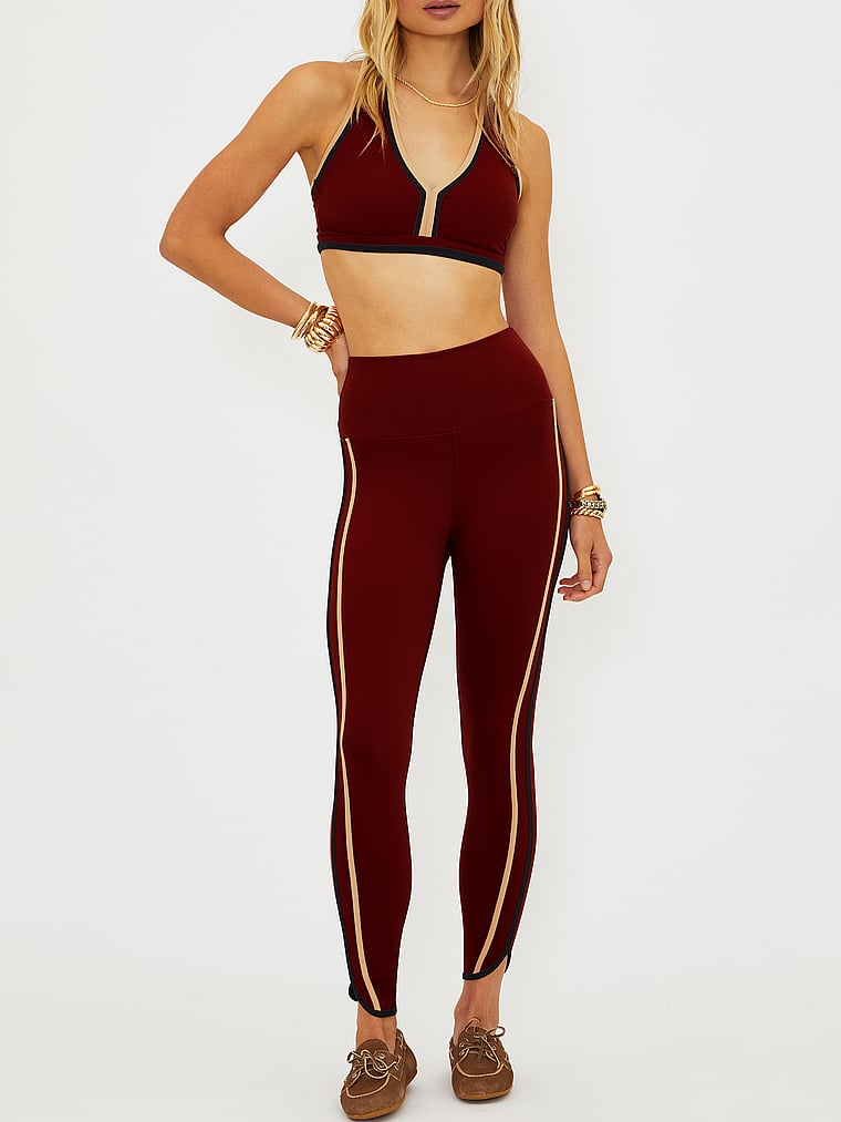 Леггинсы Нелла Beach Riot, maroon merlot colorblock
Леггинсы Нелла Beach Riot, maroon merlot colorblock