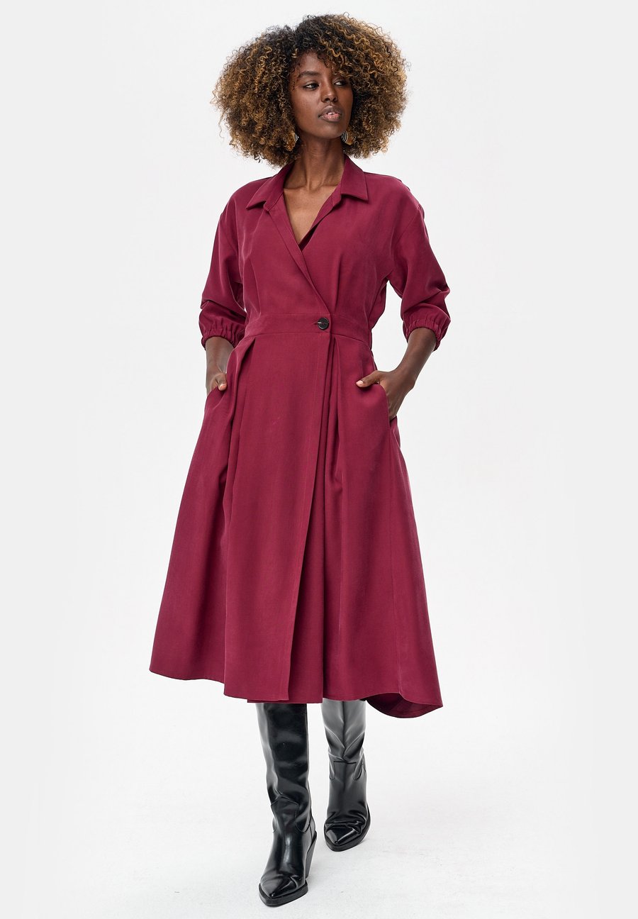 Платье blue shadow VENUS, Czerwony/Red
Платье blue shadow VENUS, Czerwony/Red