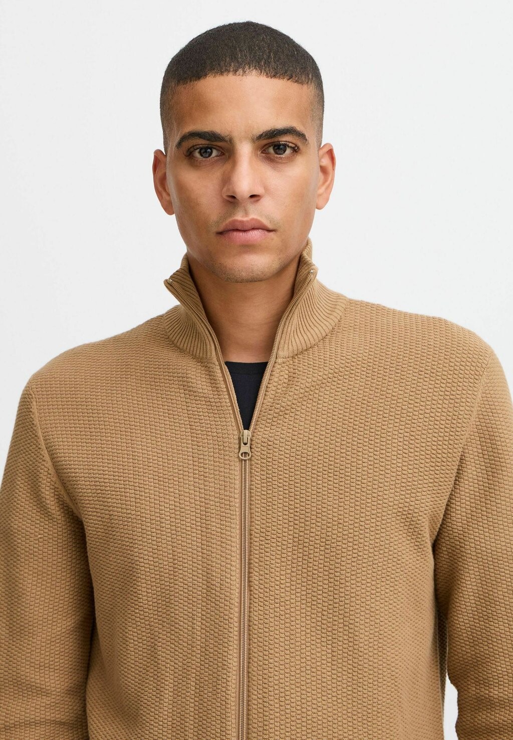 Кардиган Blend, коричневый
Кардиган Blend, коричневый