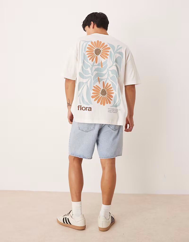 Футболка свободного кроя ASOS DESIGN с цветочным принтом в кремово-белом цвете
Футболка свободного кроя ASOS DESIGN с цветочным принтом в кремово-белом цвете