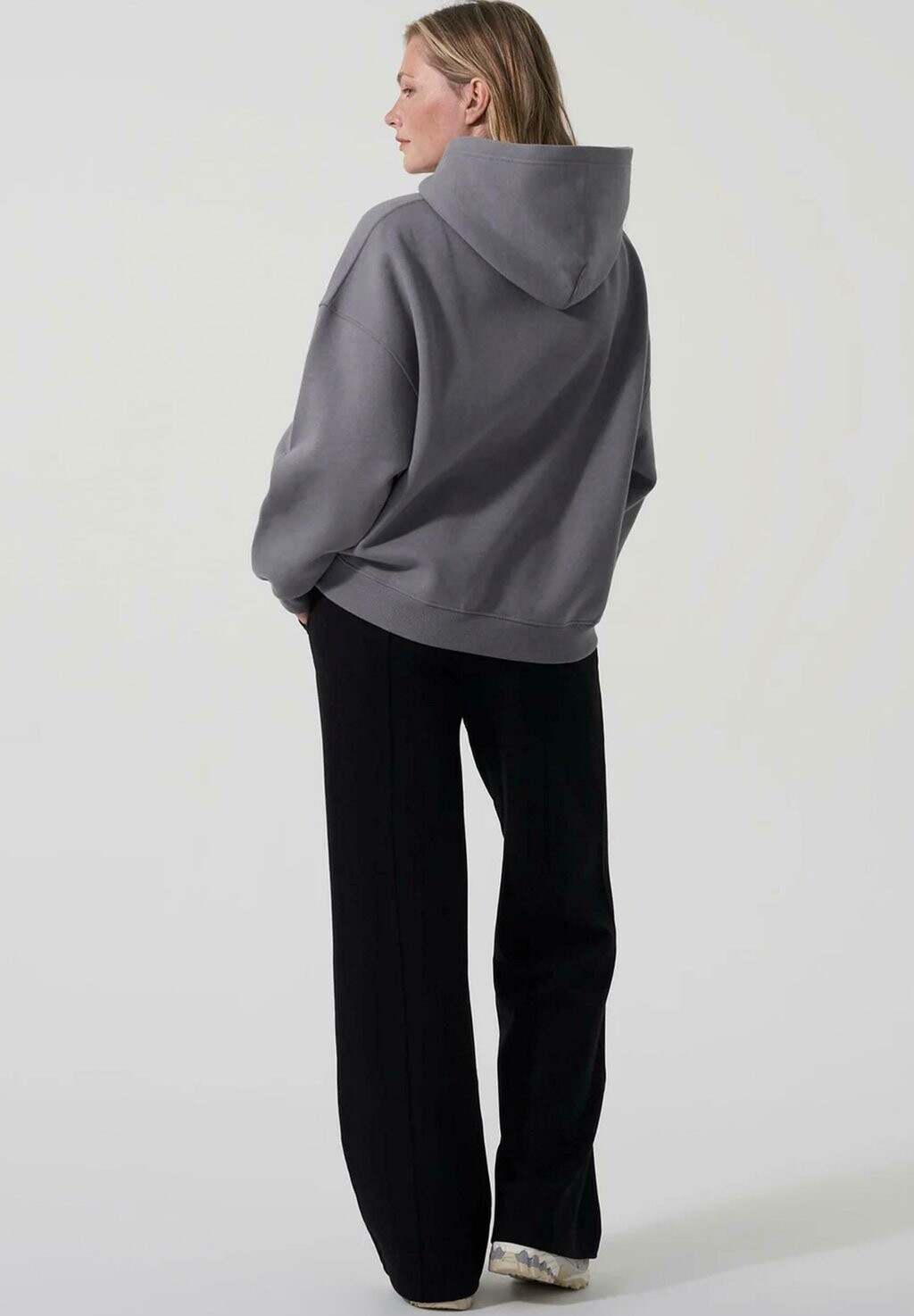 Толстовка с капюшоном OH APRIL, темно-серый
Толстовка с капюшоном OH APRIL, темно-серый