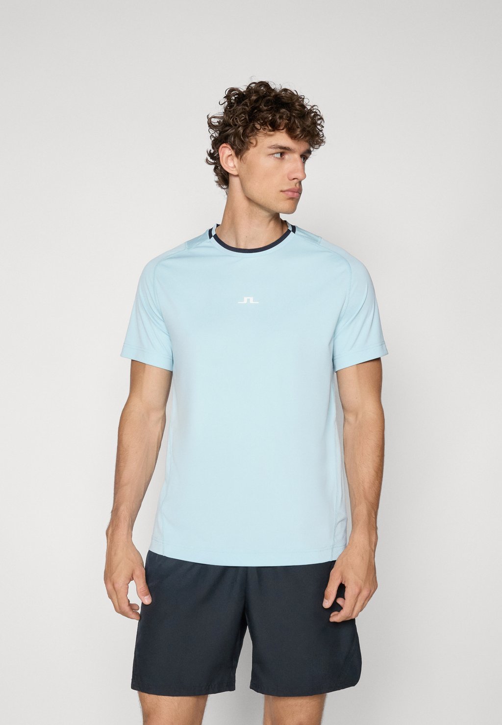 Спортивная футболка COLTEN TECH J.LINDEBERG Sports, светло-голубой 
Спортивная футболка COLTEN TECH J.LINDEBERG Sports, светло-голубой