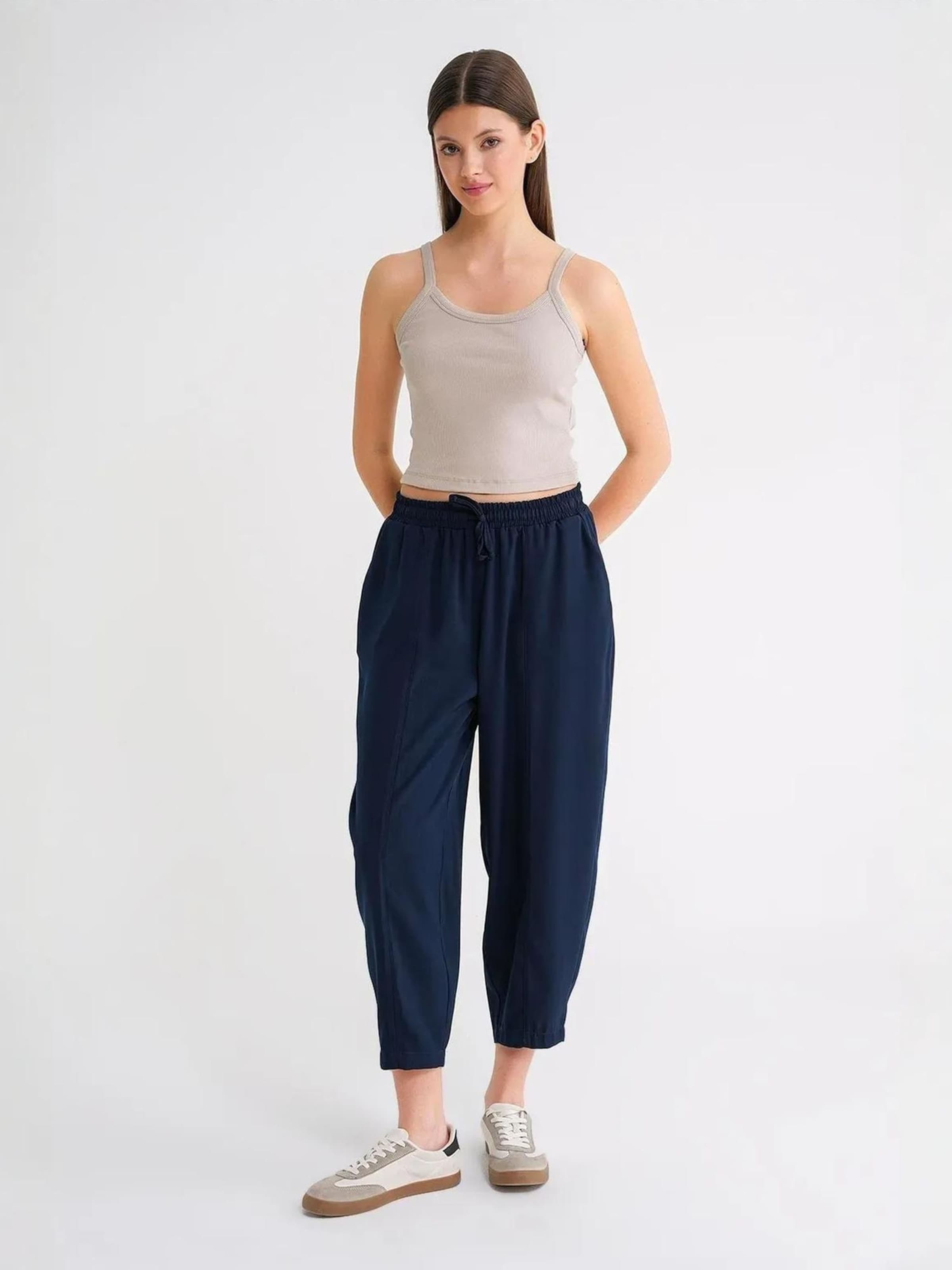 MixRay Багги-штаны в цвете Marine Blue
MixRay Багги-штаны в цвете Marine Blue