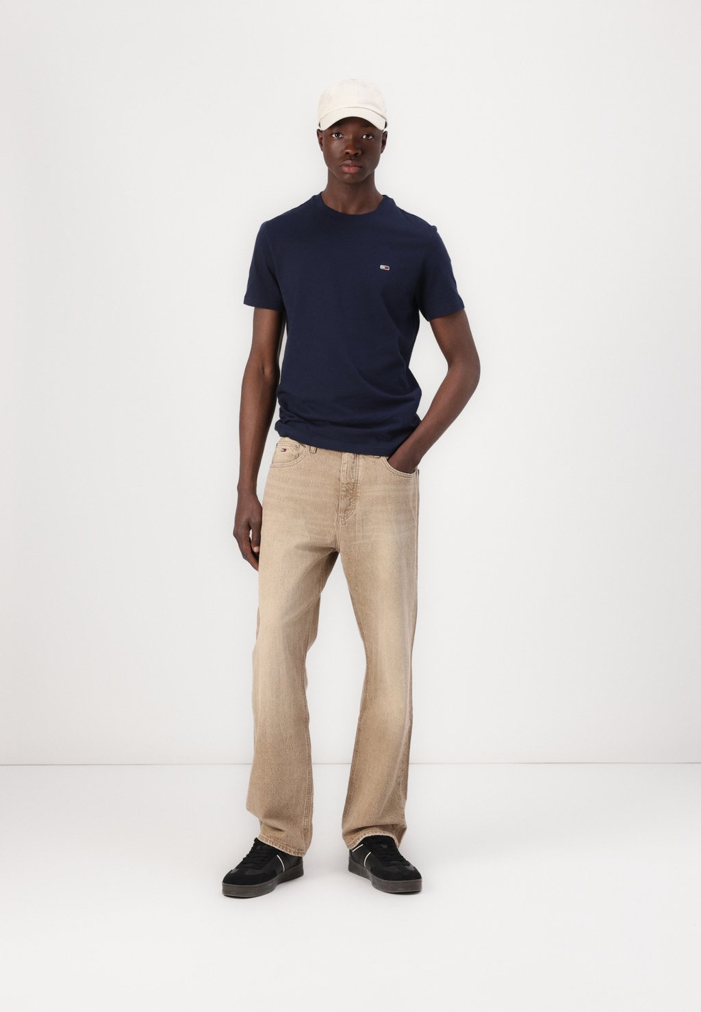 Базовая футболка 2 PACK Tommy Jeans, серый
Базовая футболка 2 PACK Tommy Jeans, серый