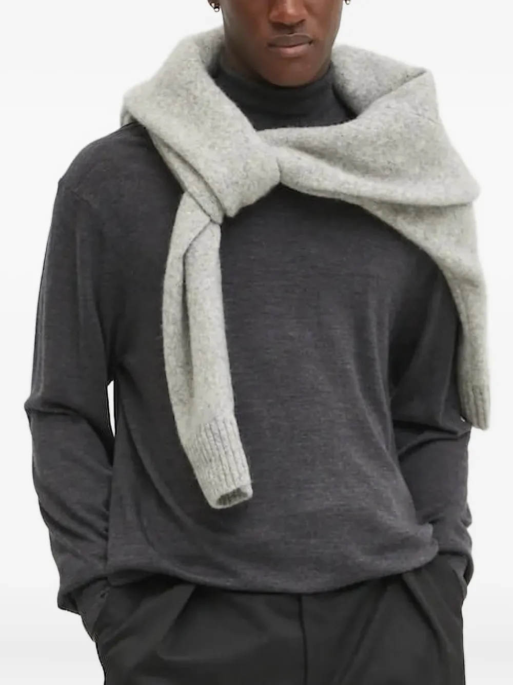 Шерстяной свитер с высоким воротом Les Deux, серый
Шерстяной свитер с высоким воротом Les Deux, серый