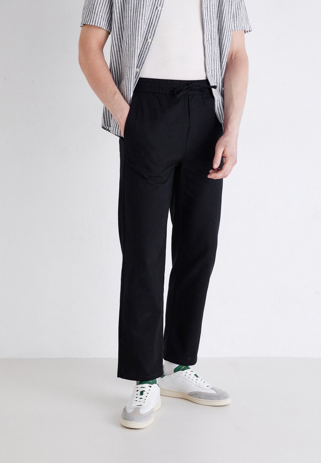 Брюки Onssinus Linen Mix Loose Pant Only, черные 
Брюки Onssinus Linen Mix Loose Pant Only, черные