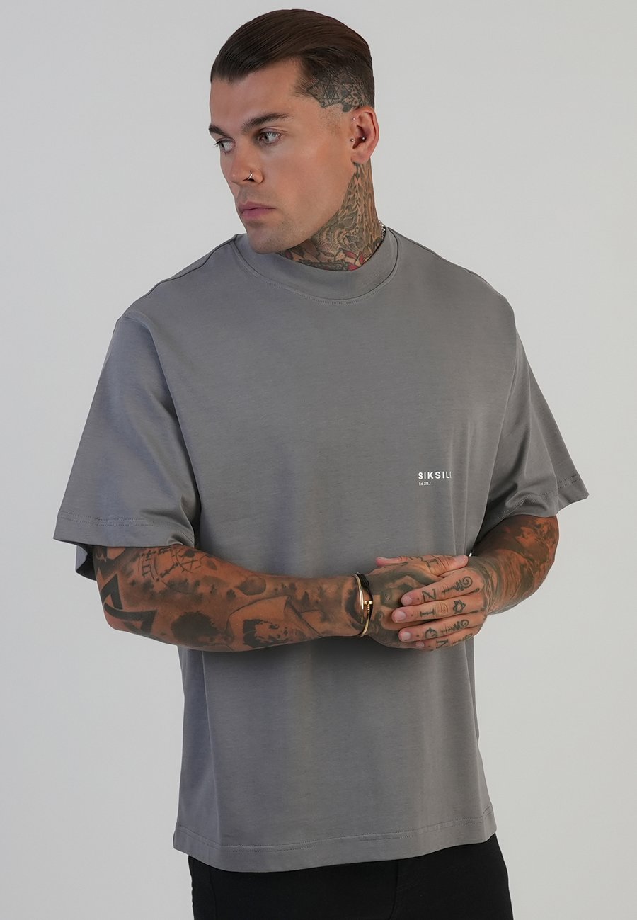 Футболка SIKSILK GRAPHIC , Grey, Серый, Футболка SIKSILK GRAPHIC , Grey
Футболка SIKSILK GRAPHIC , Grey, Серый, Футболка SIKSILK GRAPHIC , Grey
