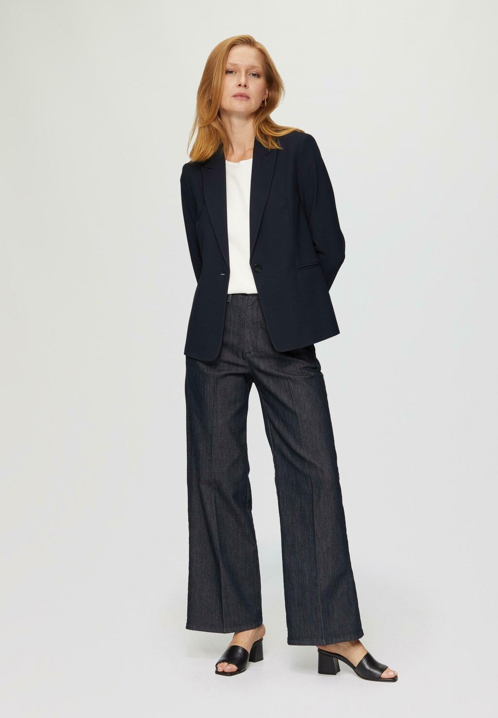 Блейзер MIT WAFFEL-STRUKTUR s.Oliver BLACK LABEL, черный
Блейзер MIT WAFFEL-STRUKTUR s.Oliver BLACK LABEL, черный