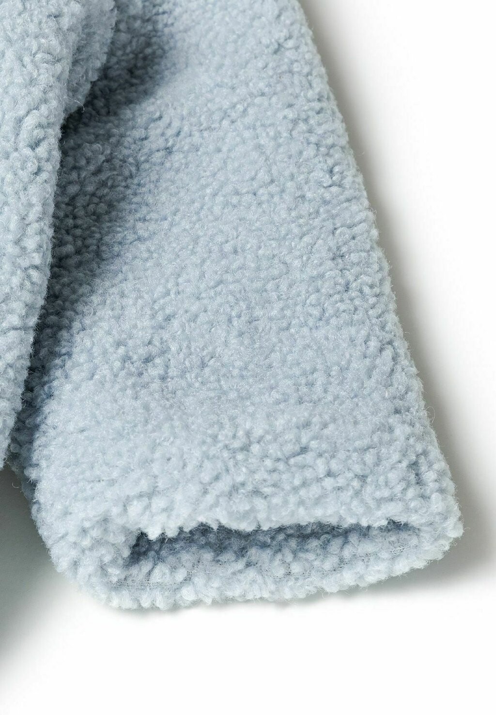 Комбинезон WITH EARS MINOTI, светло-голубой
Комбинезон WITH EARS MINOTI, светло-голубой