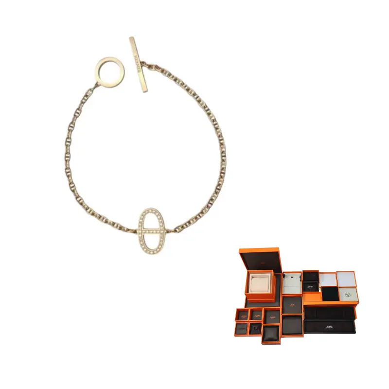 HERMES Браслет 18k для женщин rose gold
HERMES Браслет 18k для женщин rose gold