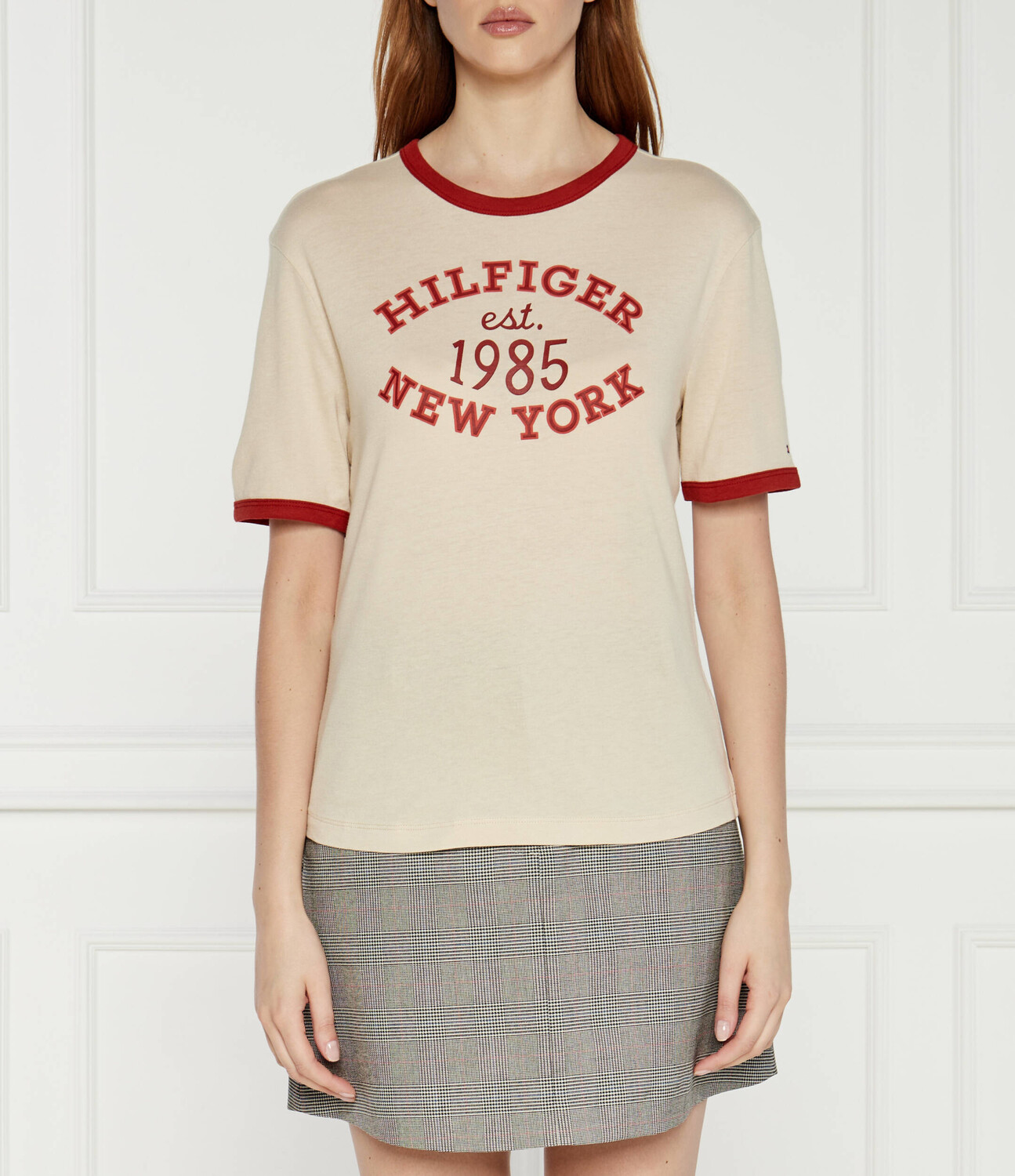 Футболка Tommy Hilfiger VARSITY Regular Fit, бежевый
Футболка Tommy Hilfiger VARSITY Regular Fit, бежевый