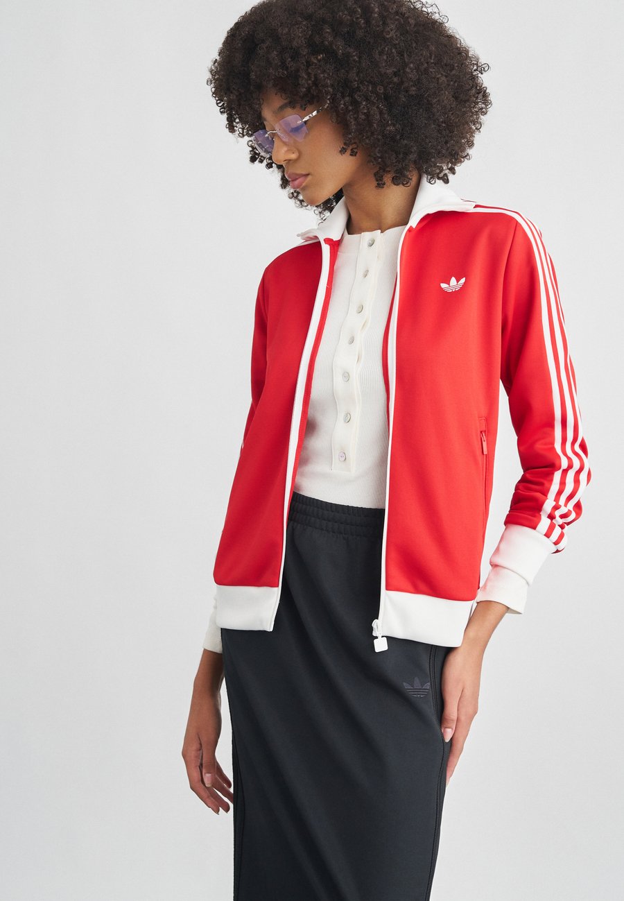 Толстовка Adidas Originals CLASSIC TT, Better Scarlet/White/Red, Белый, Толстовка Adidas Originals CLASSIC TT, Better Scarlet/White/Red
Толстовка Adidas Originals CLASSIC TT, Better Scarlet/White/Red, Белый, Толстовка Adidas Originals CLASSIC TT, Better Scarlet/White/Red