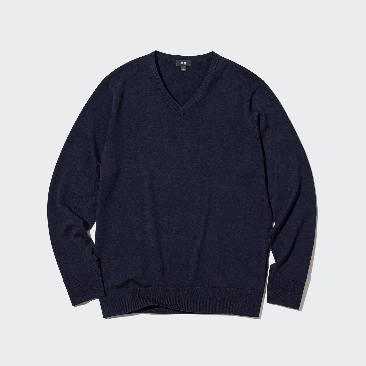 Джемпер из 100% очень тонкой шерсти мериноса с V-образным вырезом UNIQLO, темно-синий
Джемпер из 100% очень тонкой шерсти мериноса с V-образным вырезом UNIQLO, темно-синий