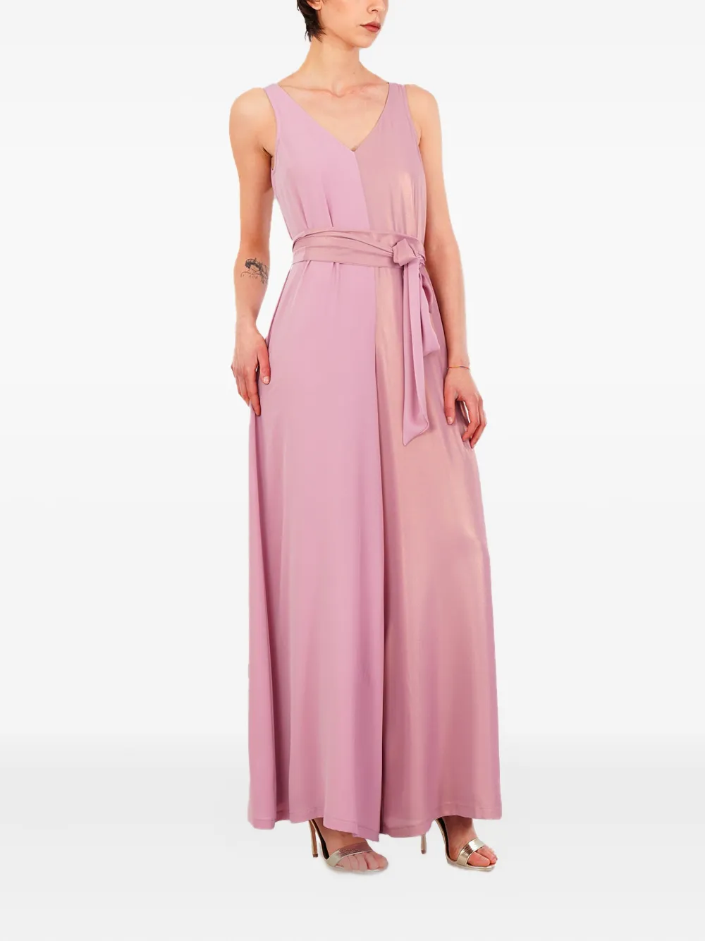 Двухцветный комбинезон с поясом LE RJTANGE, розовый
Двухцветный комбинезон с поясом LE RJTANGE, розовый