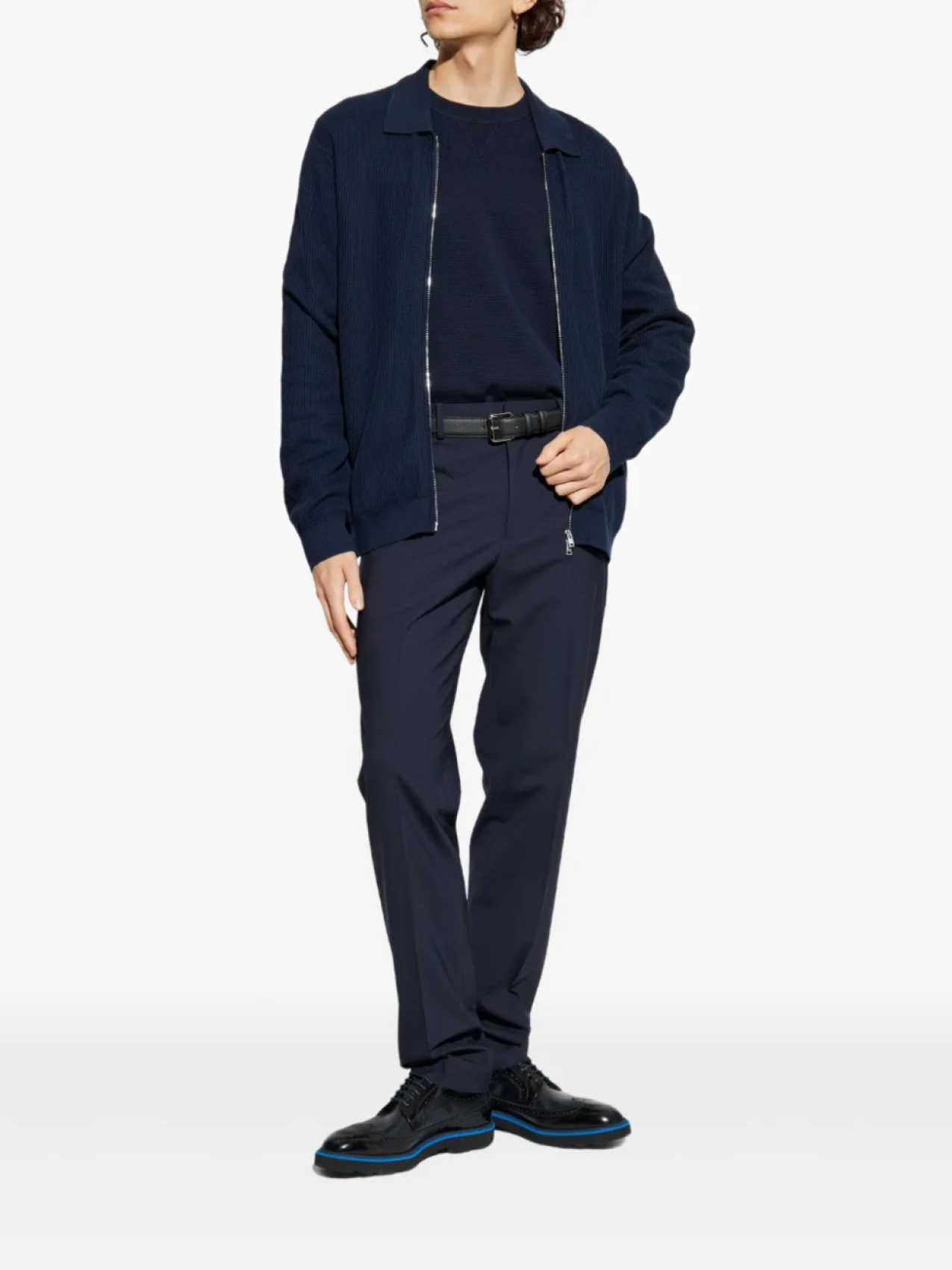 Theory фактурный джемпер с круглым вырезом
Theory фактурный джемпер с круглым вырезом