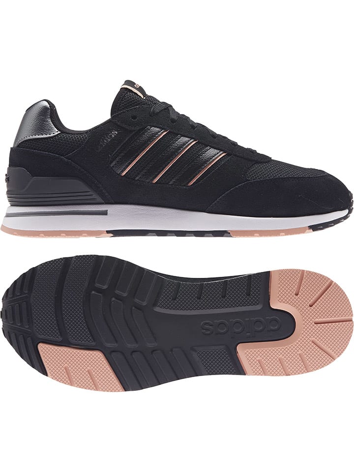Adidas Кожаные кроссовки для бега "Run 80s" черного цвета
Adidas Кожаные кроссовки для бега "Run 80s" черного цвета