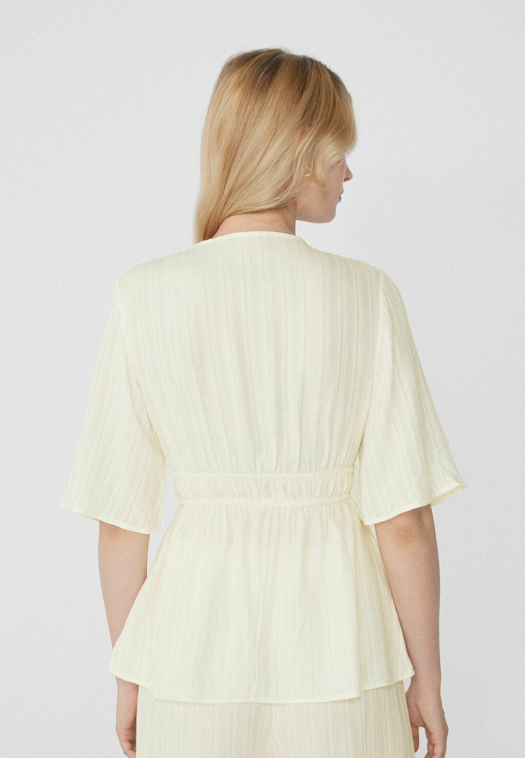 Блуза Tezenis, кремовый
Блуза Tezenis, кремовый