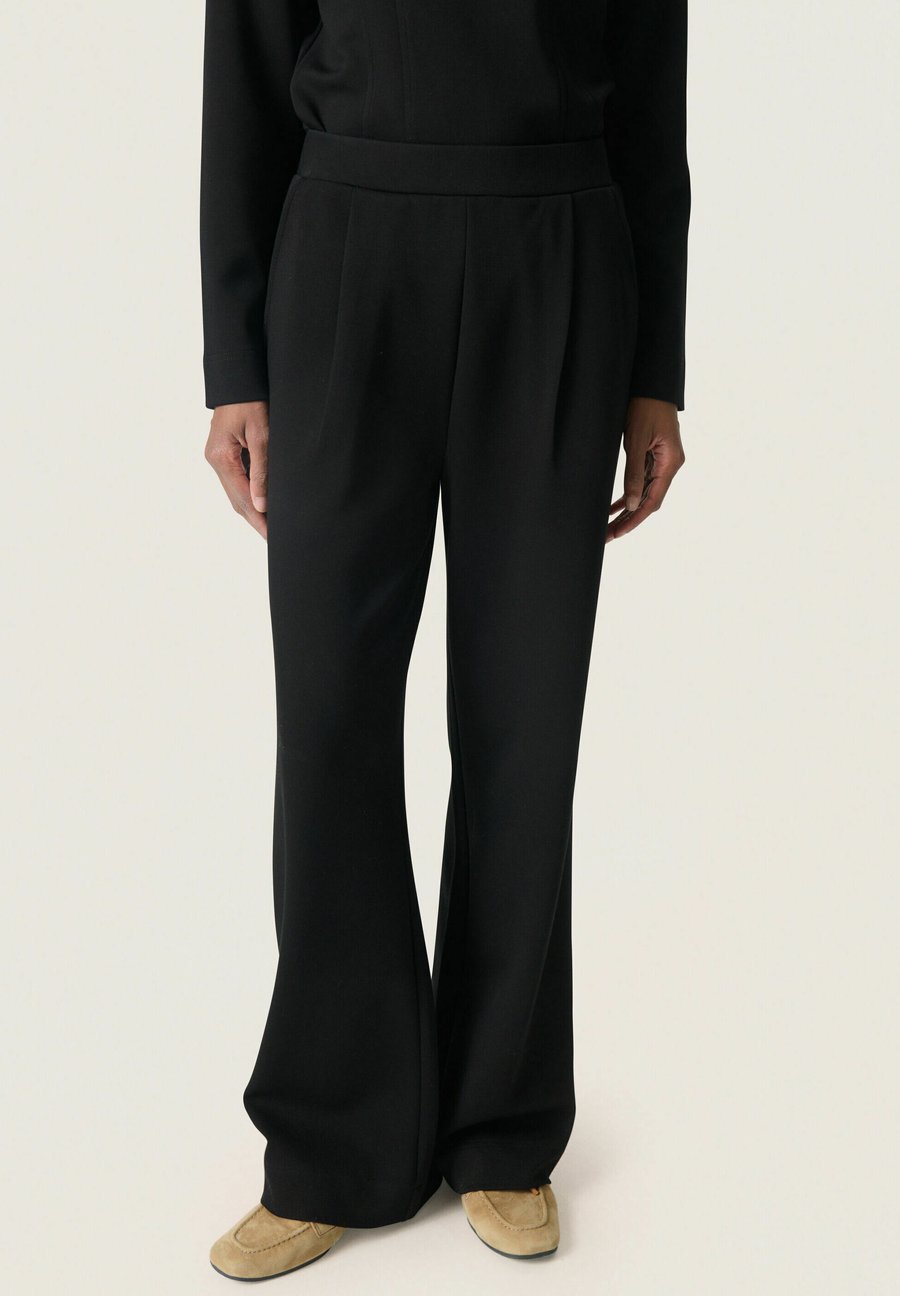 Брюки Soaked in Luxury MARIGOLD , Black
Брюки Soaked in Luxury MARIGOLD , Black