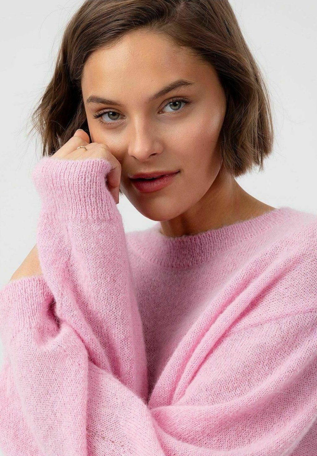 Джемпер ELIZABETH CREW Holebrook, светло-розовый
Джемпер ELIZABETH CREW Holebrook, светло-розовый