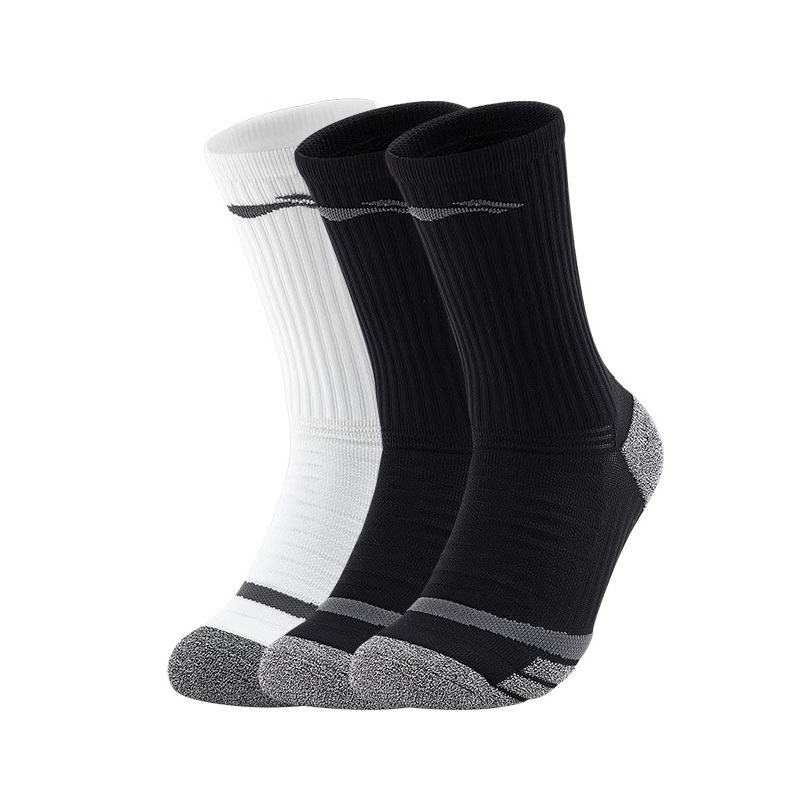 Универсальные баскетбольные носки 3 пары LINING, черный
Универсальные баскетбольные носки 3 пары LINING, черный