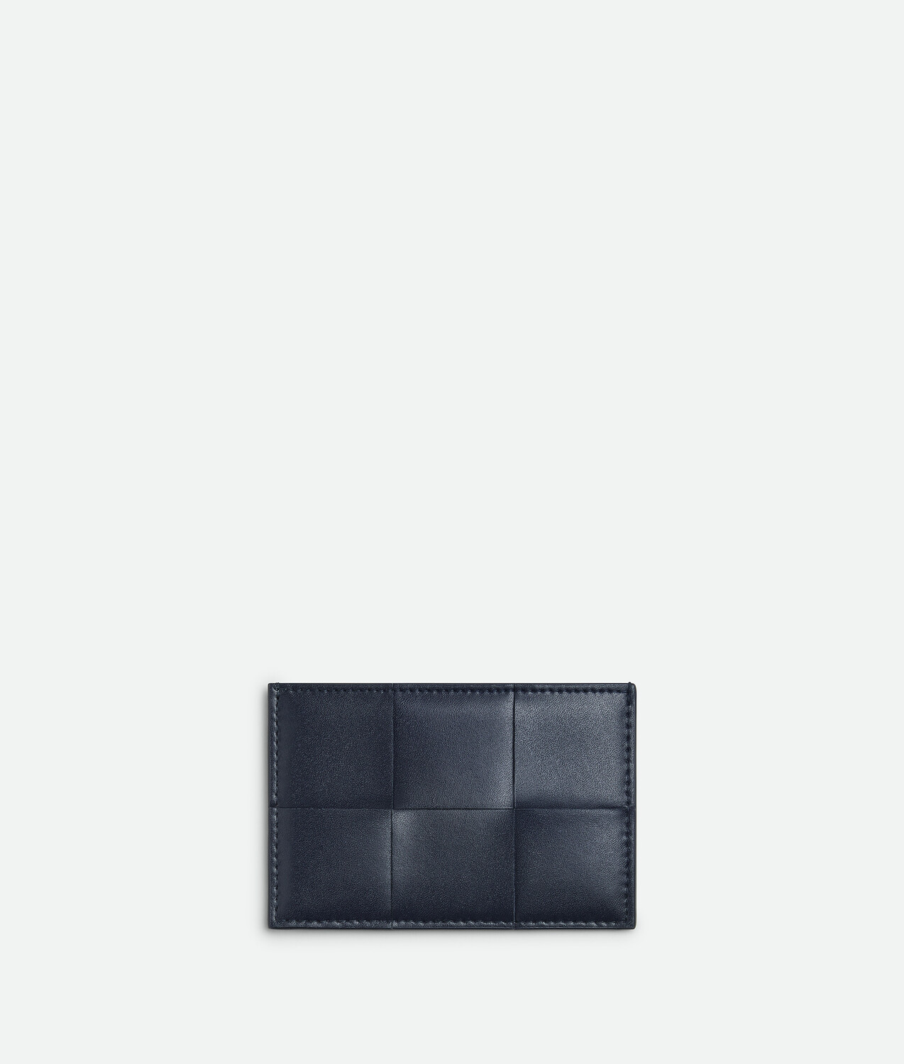 Cassette credit card case BOTTEGA VENETA, космос/сапеле
Cassette credit card case BOTTEGA VENETA, космос/сапеле