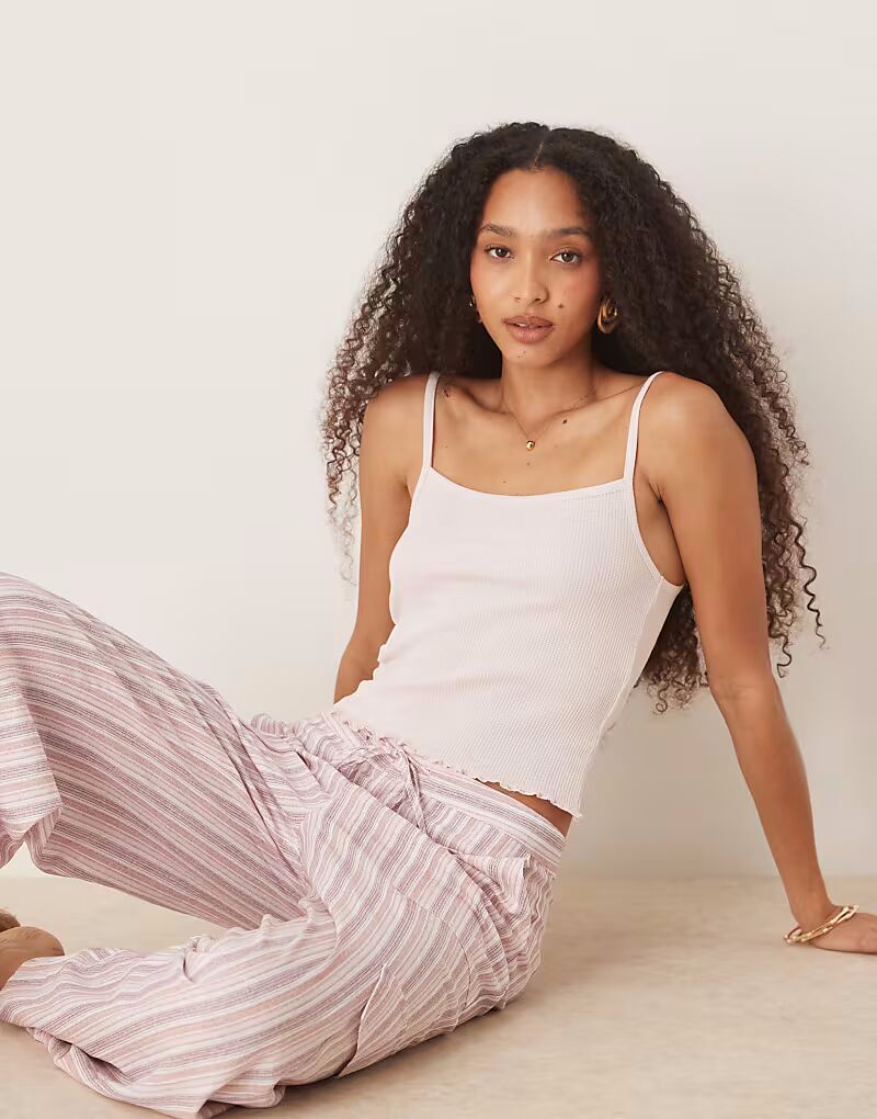 Топ на бретелях ASOS DESIGN с вафельной каймой салатового цвета светло-розового цвета
Топ на бретелях ASOS DESIGN с вафельной каймой салатового цвета светло-розового цвета