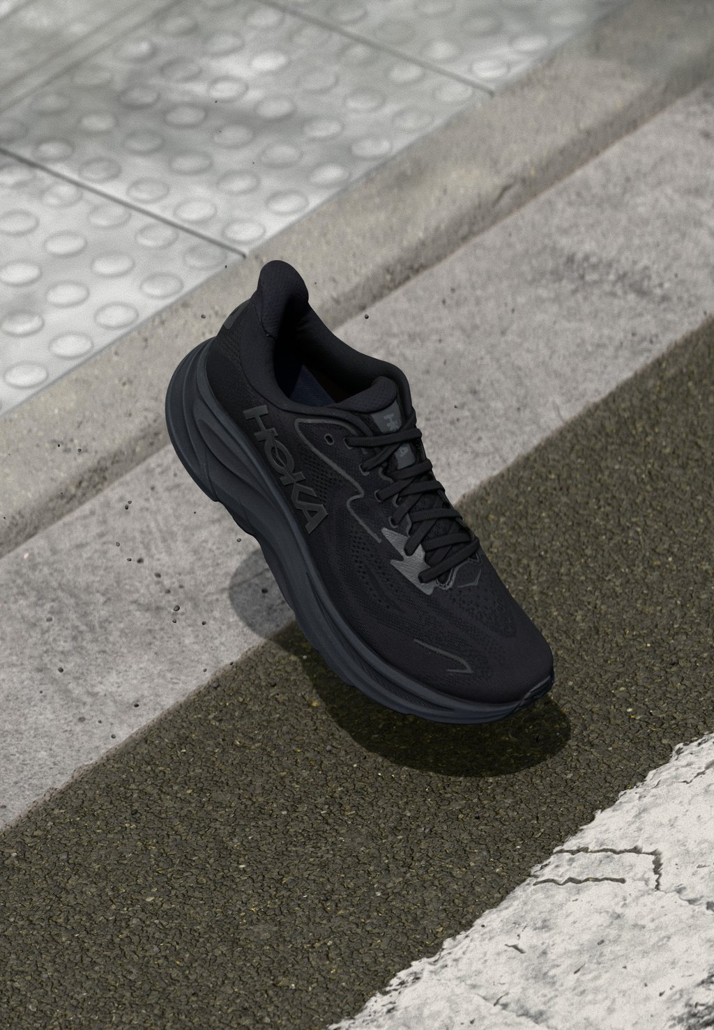 Кроссовки для бега CLIFTON 10 HOKA, черный
Кроссовки для бега CLIFTON 10 HOKA, черный