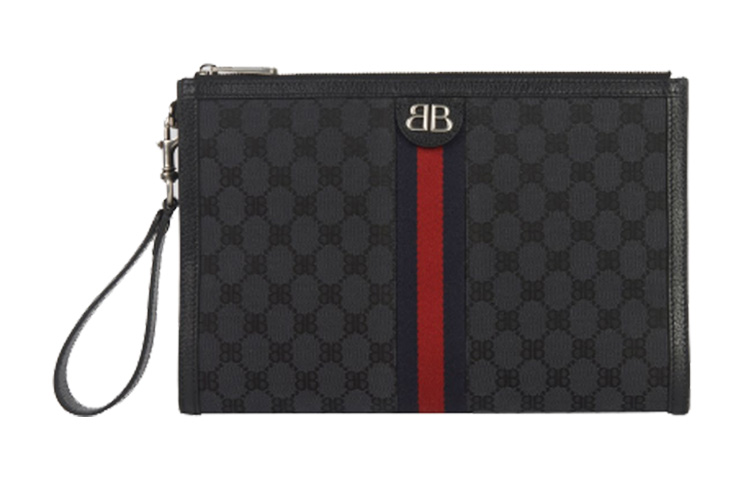 Balenciaga Женская клатч из коровьей кожи черная
Balenciaga Женская клатч из коровьей кожи черная