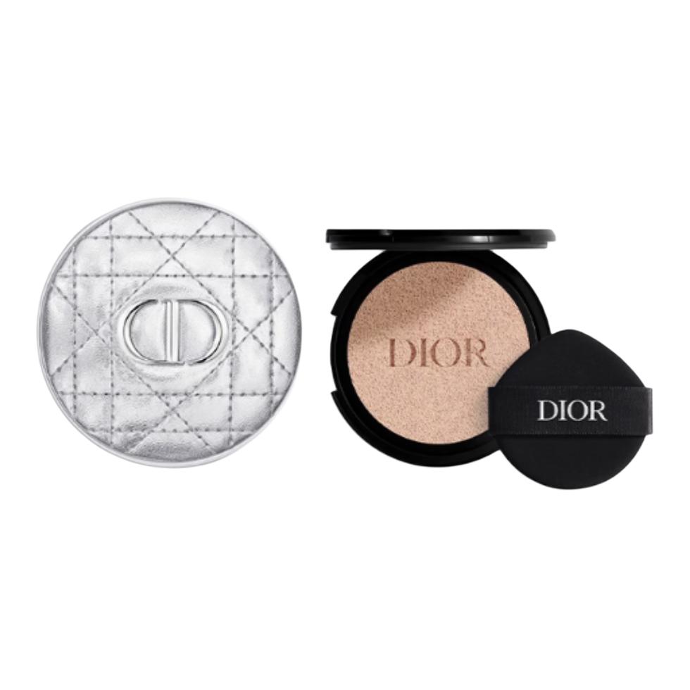 DIOR Мягкий матовый виниловый серебряный сетчатый воздушный кушон для макияжа набор для выравнивания тона кожи осветление
DIOR Мягкий матовый виниловый серебряный сетчатый воздушный кушон для макияжа набор для выравнивания тона кожи осветление