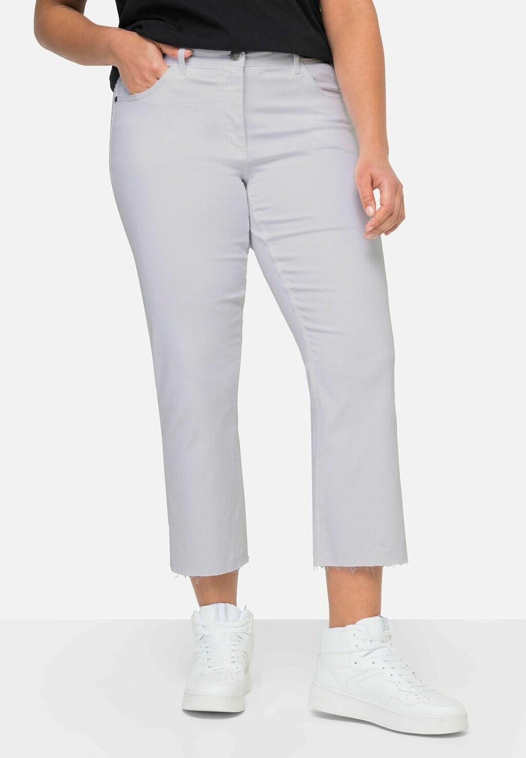 Расклешенные джинсы 7/8- CLAIRE STRETCHKOMFORT GESCHNITTENER SAUM 5-POCKET Angel of Style, белый
Расклешенные джинсы 7/8- CLAIRE STRETCHKOMFORT GESCHNITTENER SAUM 5-POCKET Angel of Style, белый