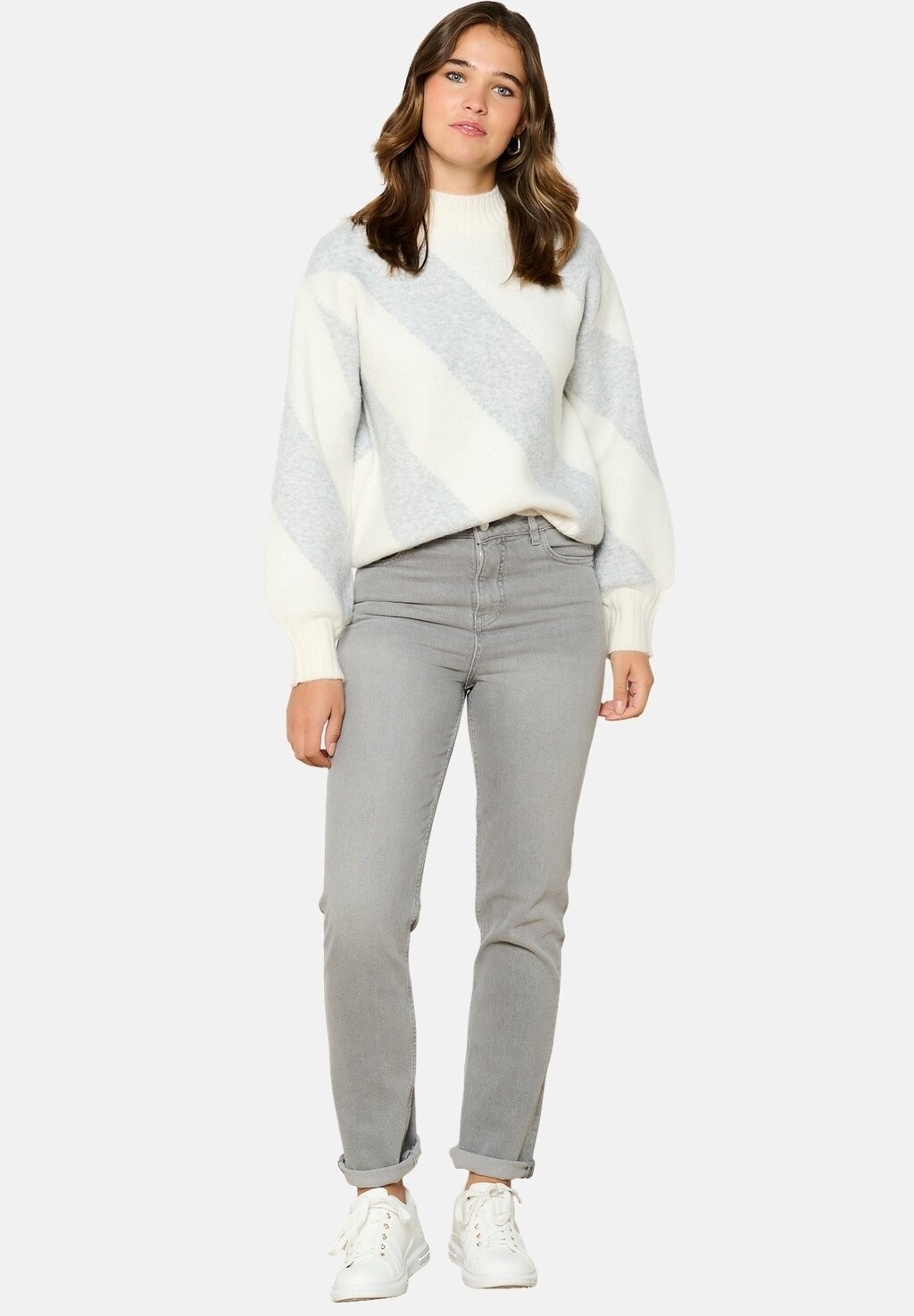 Джемпер JACQUARD WITH STRIPES LolaLiza, светло-серый
Джемпер JACQUARD WITH STRIPES LolaLiza, светло-серый