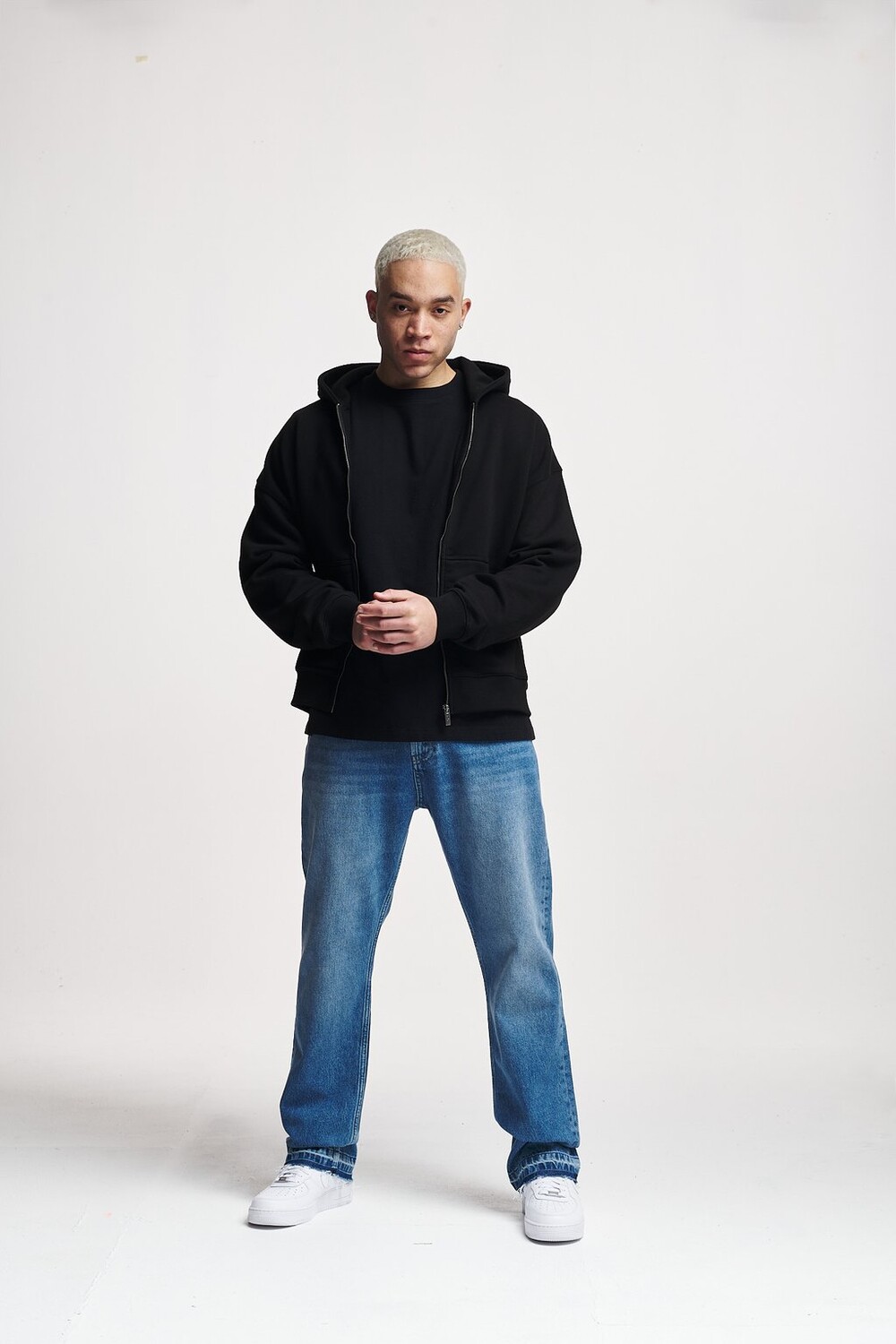 Джинсы свободного кроя ARUN OPEN HEM 2Y Studios, цвет mid blue
Джинсы свободного кроя ARUN OPEN HEM 2Y Studios, цвет mid blue