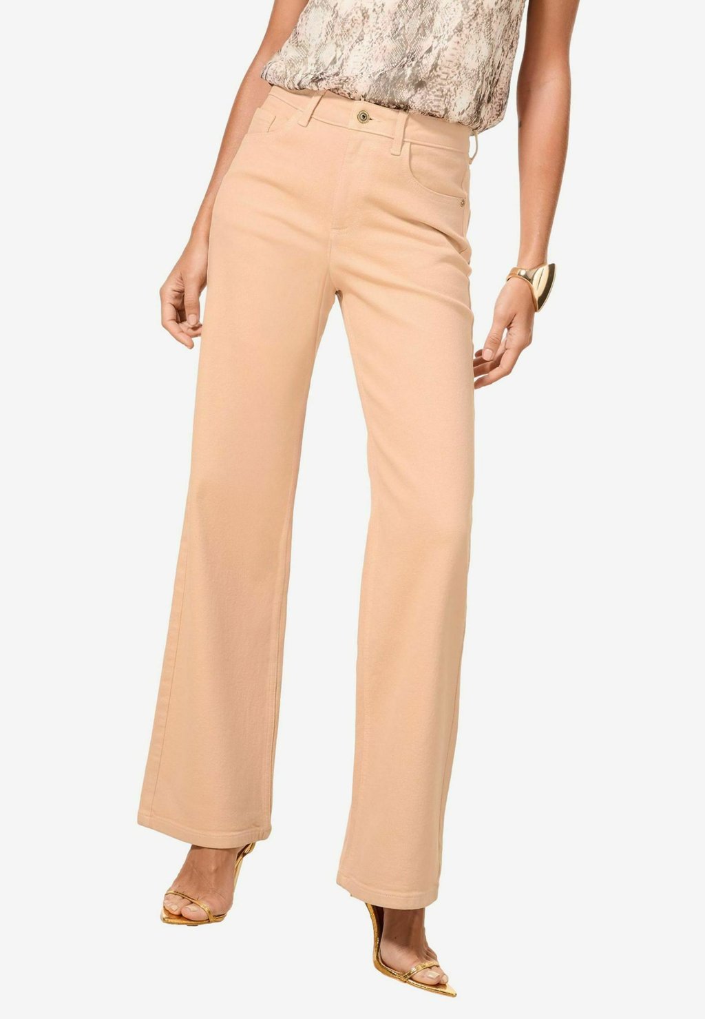 Расклешенные джинсы Lipsy, розовый
Расклешенные джинсы Lipsy, розовый