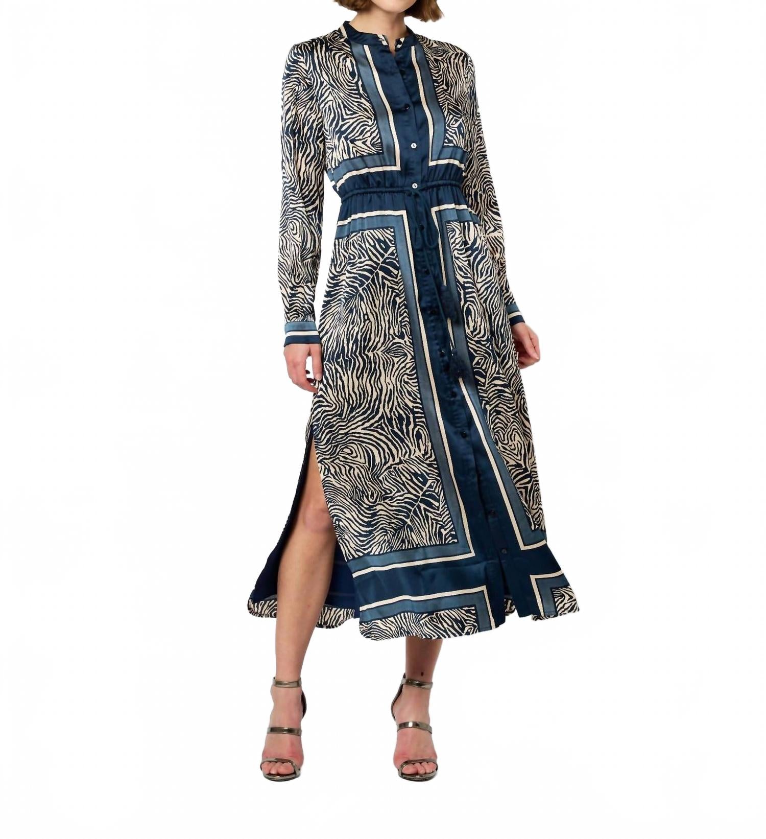 CIEBON Платье-миди с длинными рукавами и анималистическим принтом Coco, темно-синего цвета
CIEBON Платье-миди с длинными рукавами и анималистическим принтом Coco, темно-синего цвета