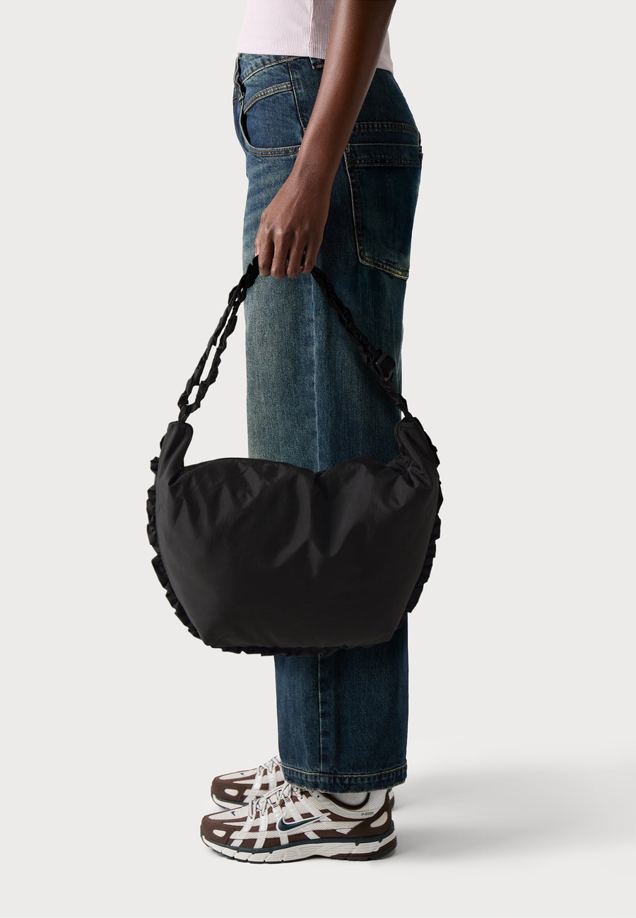 Сумка-шоппер Pieces PCRILLO FRINGES BAG , Black
Сумка-шоппер Pieces PCRILLO FRINGES BAG , Black