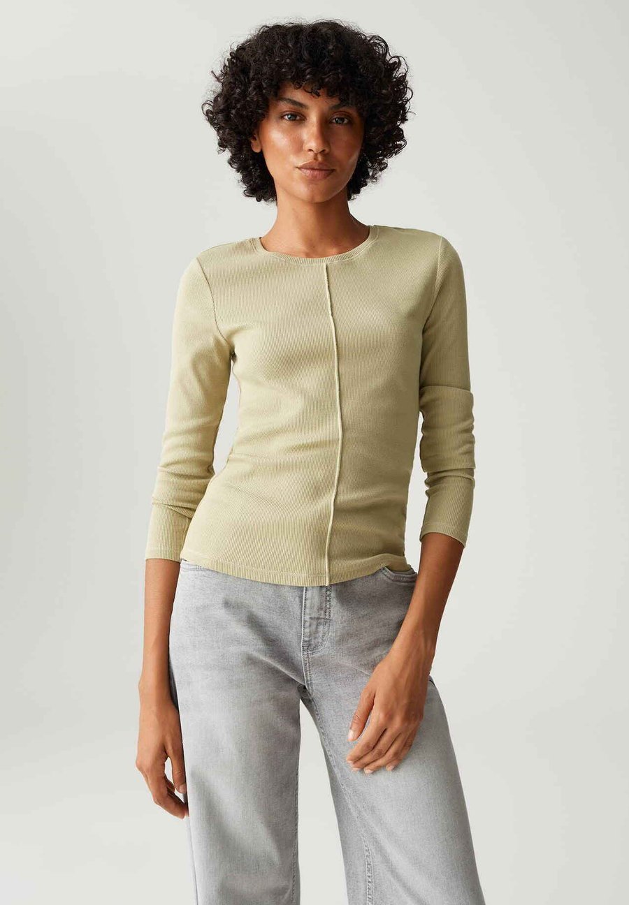 Топ OPUS SLIM FIT RIB, Soft Matcha/Light Green
Топ OPUS SLIM FIT RIB, Soft Matcha/Light Green