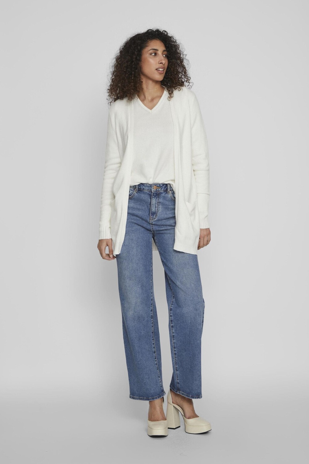 Вязаный кардиган с длинными рукавами Vila, белый
Вязаный кардиган с длинными рукавами Vila, белый