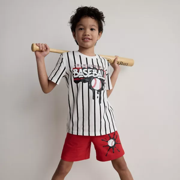 Мальчики 4-8 лет комплект из 2 предметов: футболка и шорты Jumping Beans, цвет white stripe baseball
Мальчики 4-8 лет комплект из 2 предметов: футболка и шорты Jumping Beans, цвет white stripe baseball