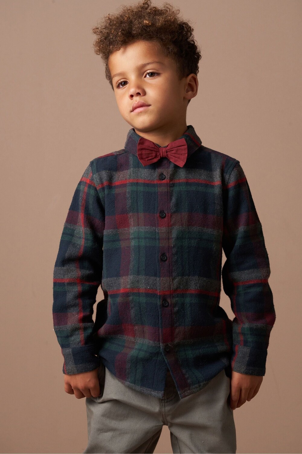 Рубашка Joseph в клетку с щетиной и галстуком бабочкой Angel & Rocket, красный
Рубашка Joseph в клетку с щетиной и галстуком бабочкой Angel & Rocket, красный