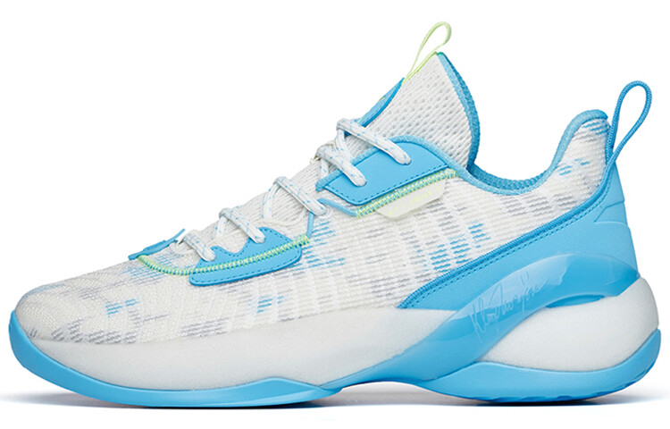 Баскетбольные кроссовки Light Cavalry 7 мужские с низким верхом белые/синие Anta
Баскетбольные кроссовки Light Cavalry 7 мужские с низким верхом белые/синие Anta