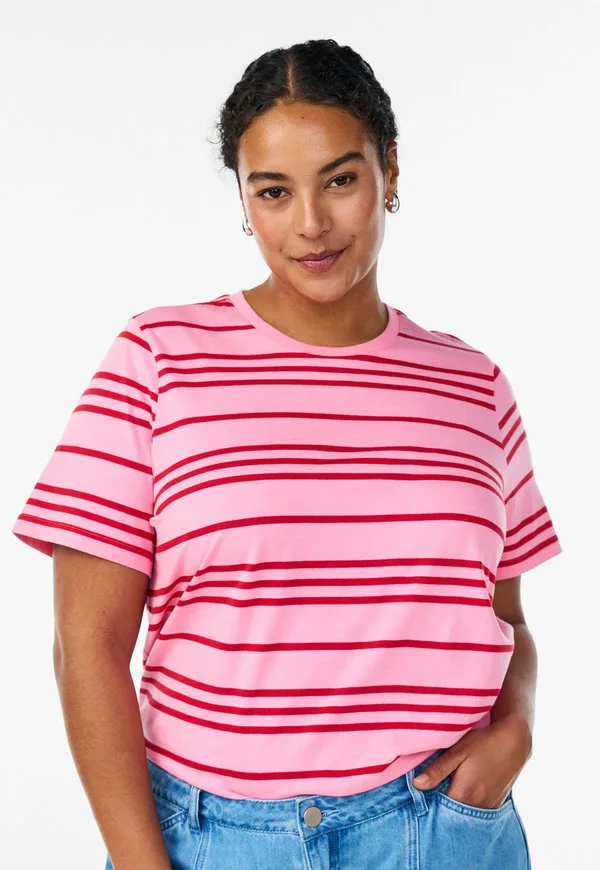 Футболка с принтом "gestreiftes" Zizzi, Pink Red Strip, Красный, Футболка с принтом "gestreiftes" Zizzi, Pink Red Strip
Футболка с принтом "gestreiftes" Zizzi, Pink Red Strip, Красный, Футболка с принтом "gestreiftes" Zizzi, Pink Red Strip
