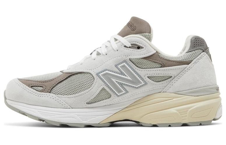 Кроссовки New Balance NB 990 V3 унисекс
Кроссовки New Balance NB 990 V3 унисекс