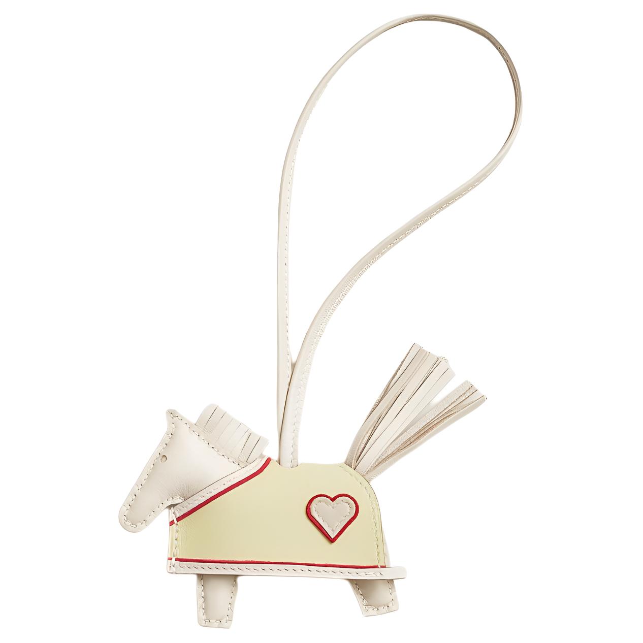 HERMES Родео Мило Сумка из ягненка с телячьей кожей свифт Аксессуар Трубы Унисекс Милтон Желтый, Milton Yellow
HERMES Родео Мило Сумка из ягненка с телячьей кожей свифт Аксессуар Трубы Унисекс Милтон Желтый, Milton Yellow