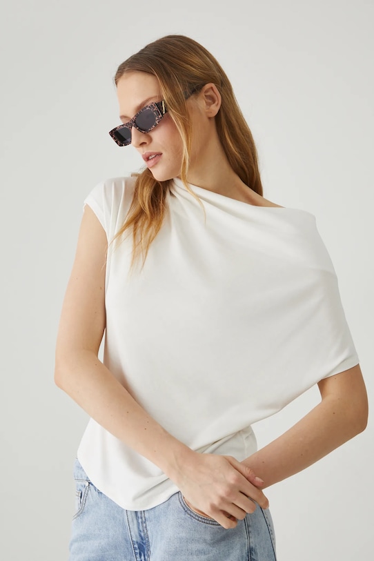 Футболка Medicine, бежевый
Футболка Medicine, бежевый